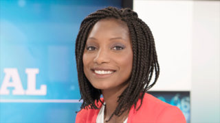 N'Fanteh Minteh sur le plataeu du Journal Afrique de TV5Monde