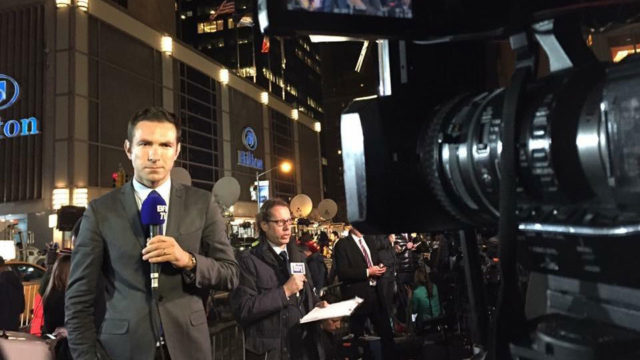 Cédric Faîche devant le QG de Donald Trump le 8 novembre 2016 - telesphere.fr